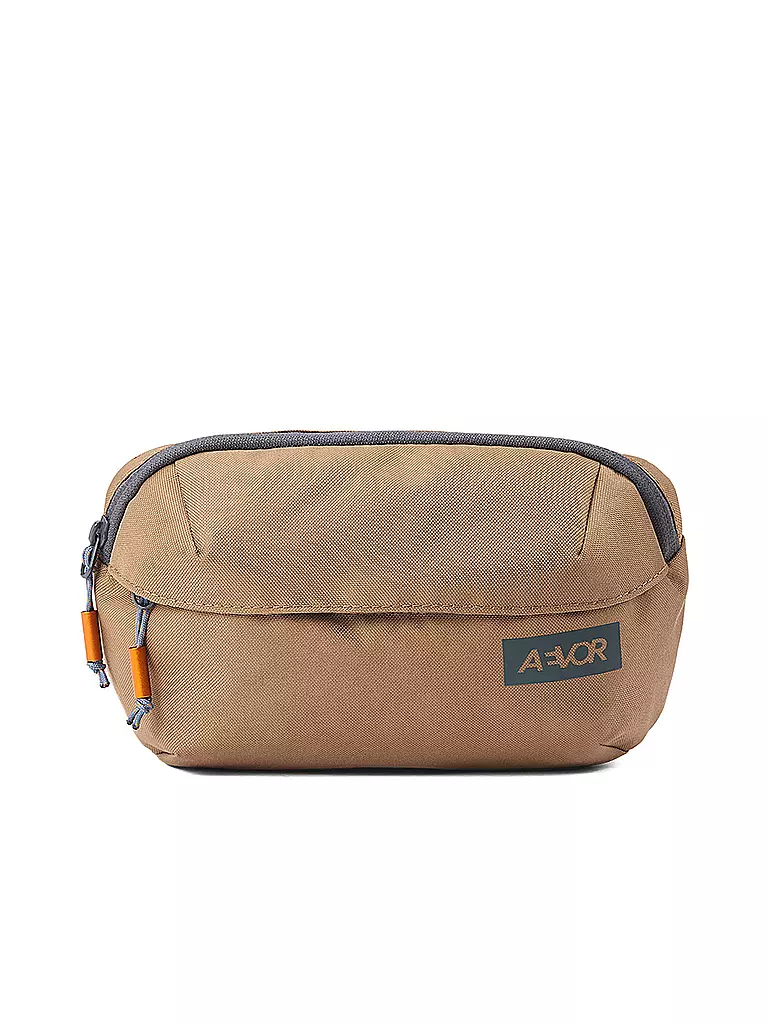 AEVOR | Umhängetasche Hipbag Ease 2L | braun