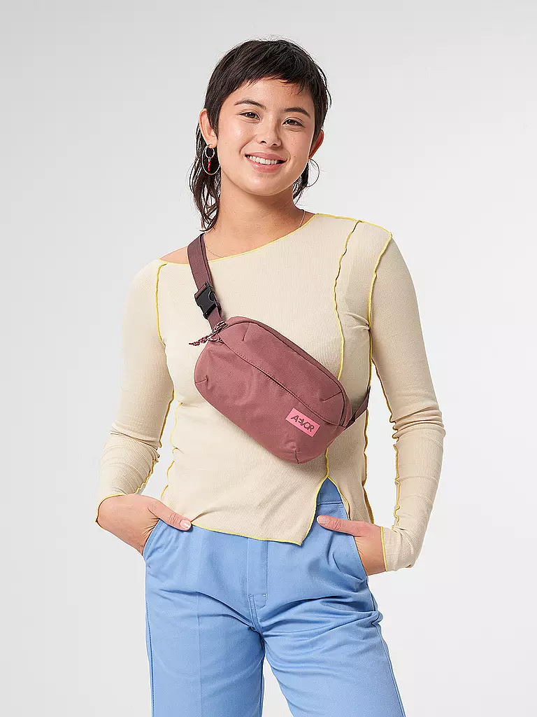 AEVOR | Umhängetasche Hipbag Ease 2L | rosa