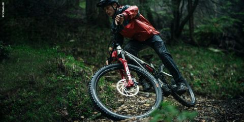 Mountainbiken-bei-Regen_Blog_1_fs24_1120x560