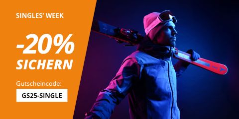 Ein Mann in Wintersportkleidung trägt Skier auf der Schulter. Ein orangefarbenes Banner auf der linken Seite zeigt: "Zum Singles' Day am 11.11. -20% sichern. Gutscheincode: GS25-SINGLE" auf blauem und rosa Hintergrund.