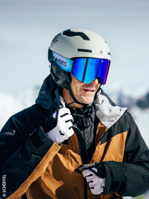 weihnachten-herren-accessoires-hw25-576×768-1