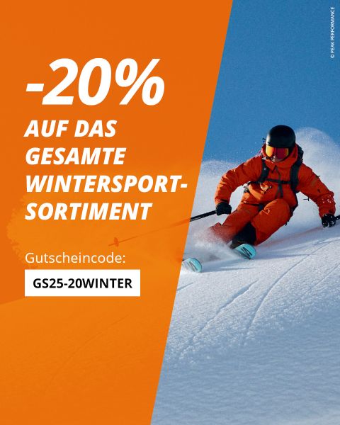Ein Skifahrer in orangefarbener Ausrüstung auf einer verschneiten Piste. Text: "-20% auf Winterbekleidung & -Schuhe. Gutscheincode: GS25-20WINTER" auf orangem Hintergrund.