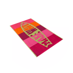 Eine rosa und orange karierte Matte mit der Aufschrift "MAKE WAVES" in fetten Buchstaben in der Mitte.