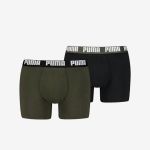 Zwei Paar Puma-Boxershorts für Herren, eine olivgrüne und eine schwarze, beide mit elastischem Bund mit Markenlogo.