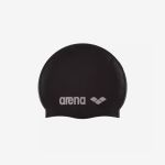 Schwarze „Arena“-Badekappe mit dem Firmenlogo.