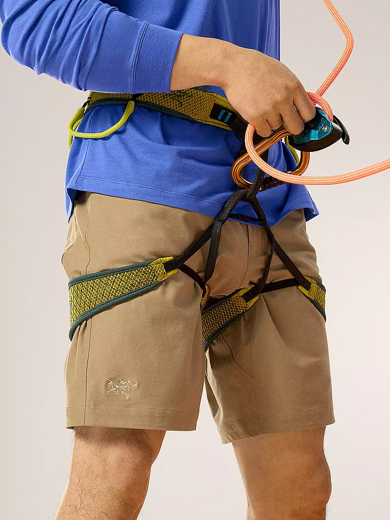 ARCTERYX | Herren Short Kragg  | camel