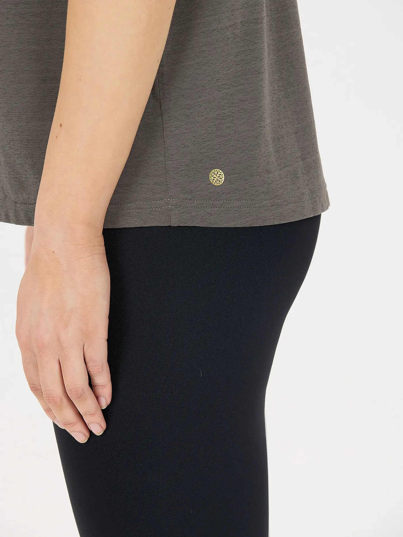 ATHLECIA | Damen Fitnesstop Mota | olive