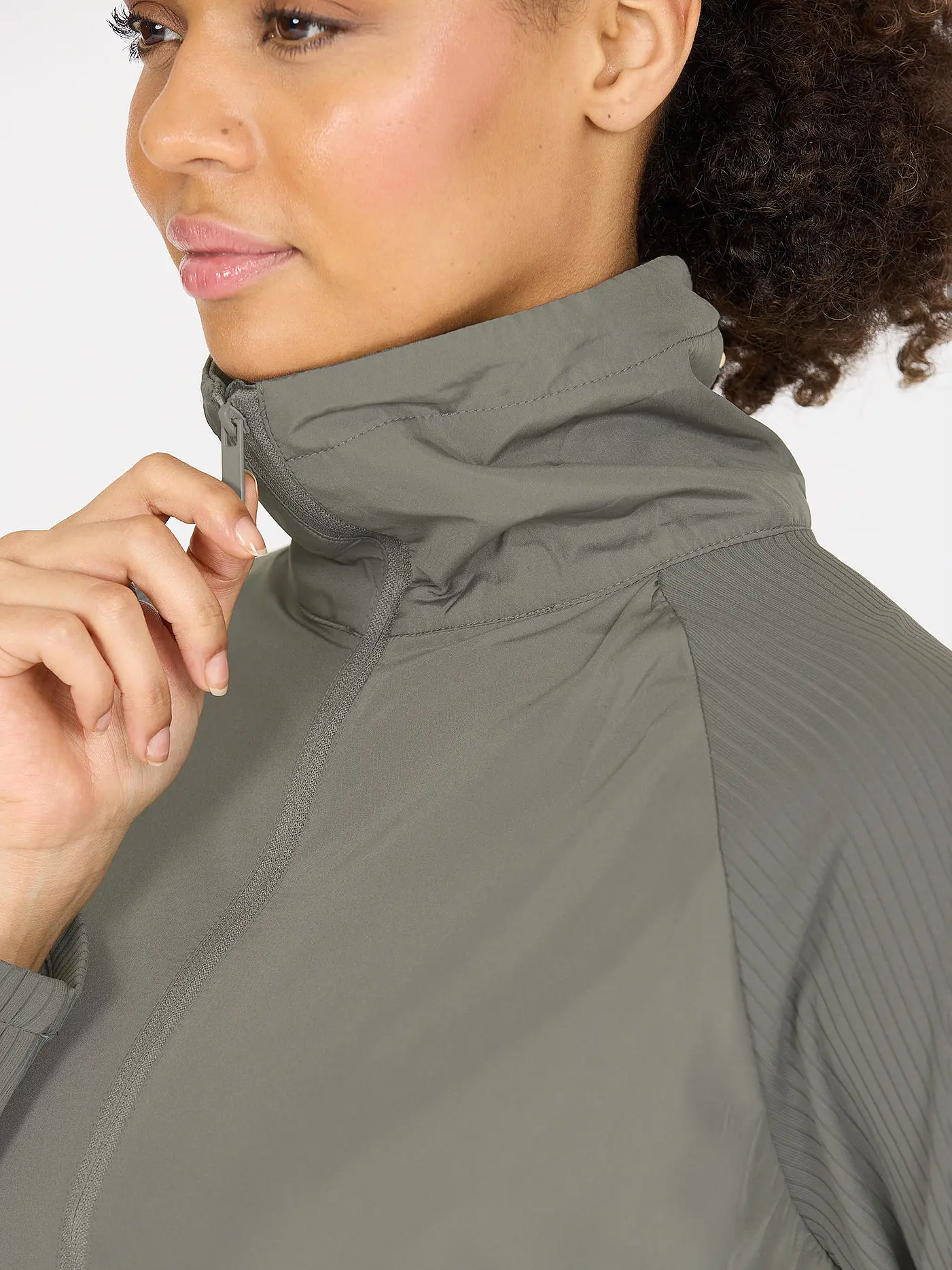 ATHLECIA | Damen Jacke Aiana | olive