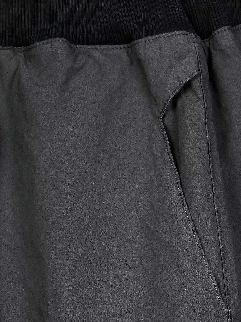 E9 | Herren Klettershort Pentagon | 