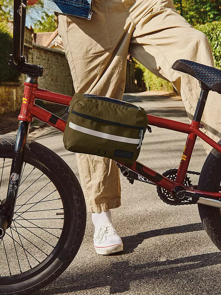 EASTPAK | Tragetasche Aman Bike | olive