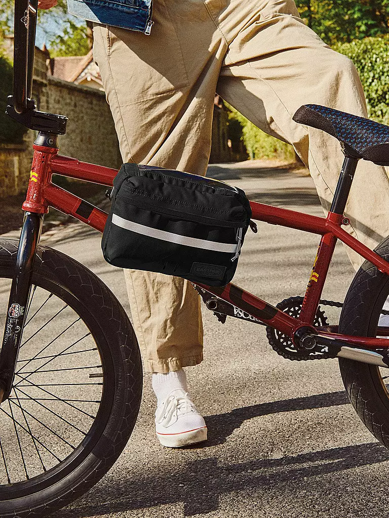 EASTPAK | Tragetasche Aman Bike | schwarz