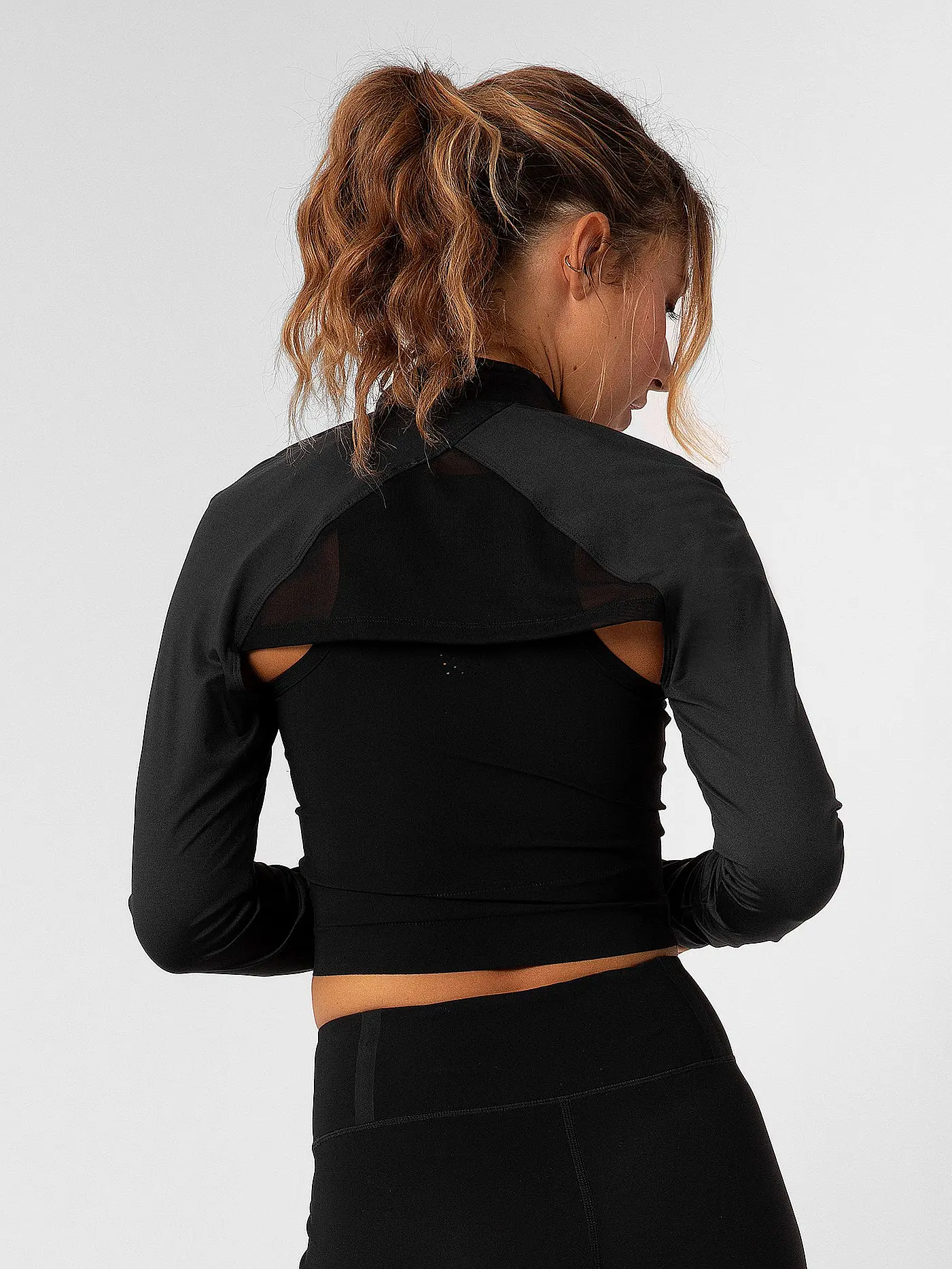 LAMUNT | Damen Funktionsshirt Ivana Hug Sleeve | schwarz