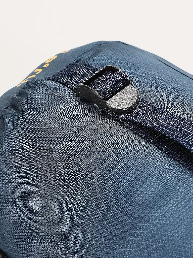 MERU |  Kunstfaserschlafsack Isar 11 M 35x18cm 1000g | dunkelblau