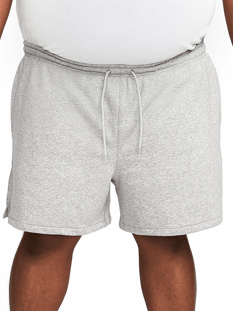 NIKE Herren Shorts ClubFlow grau | M