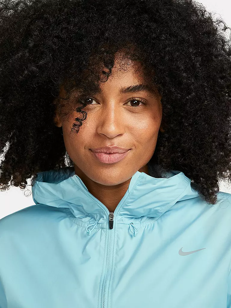 NIKE | Damen Laufjacke Nike Essential | hellblau
