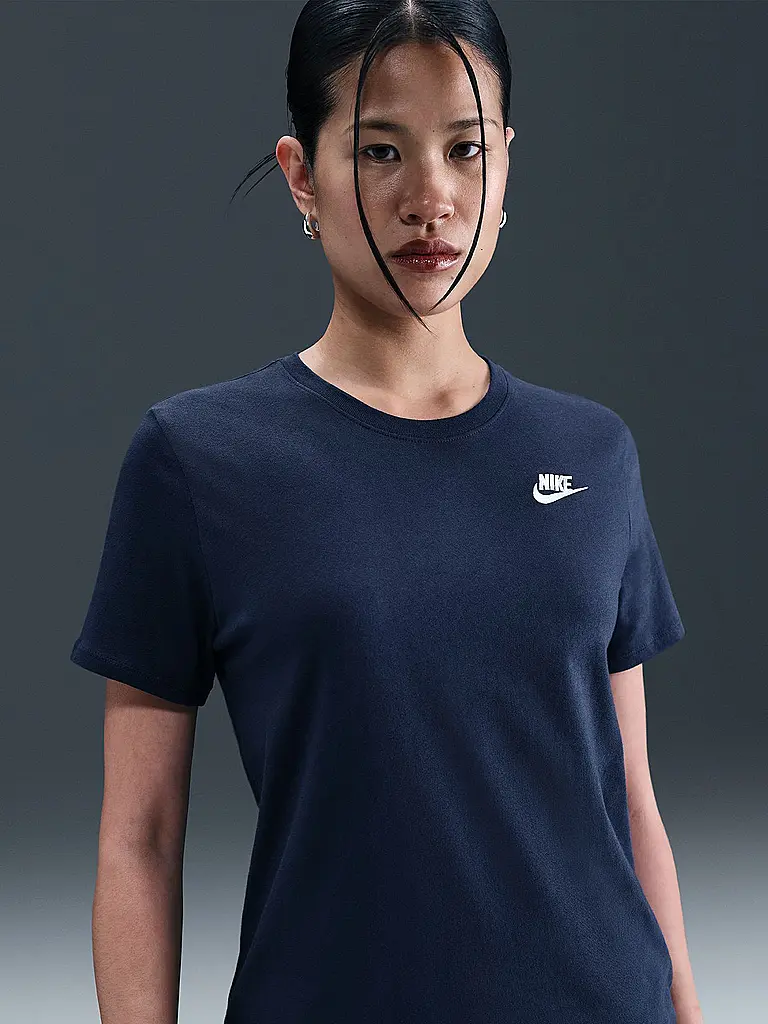 NIKE | Damen T-Shirt Sportswear Club Essentials | 