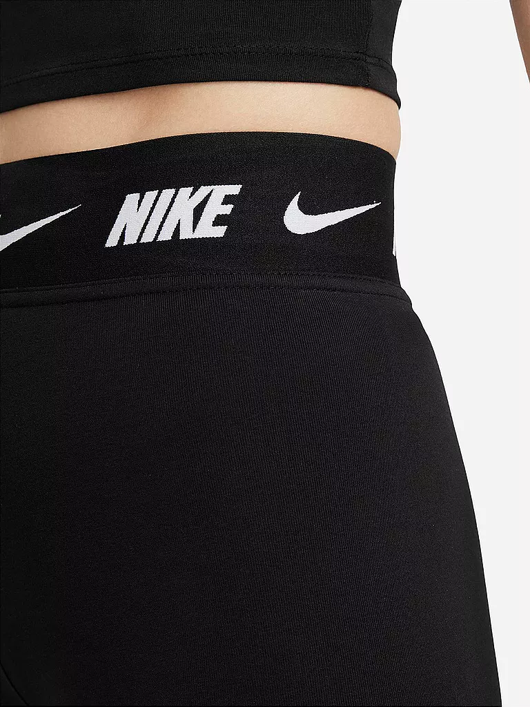 NIKE | Damen Tight Sportswear Club | schwarz