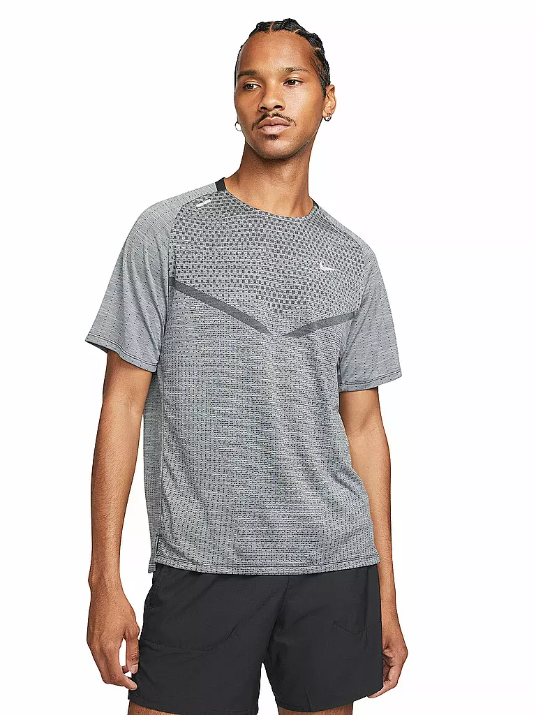 NIKE | Herren Laufshirt Dri-FIT ADV TechKnit Ultra | grau