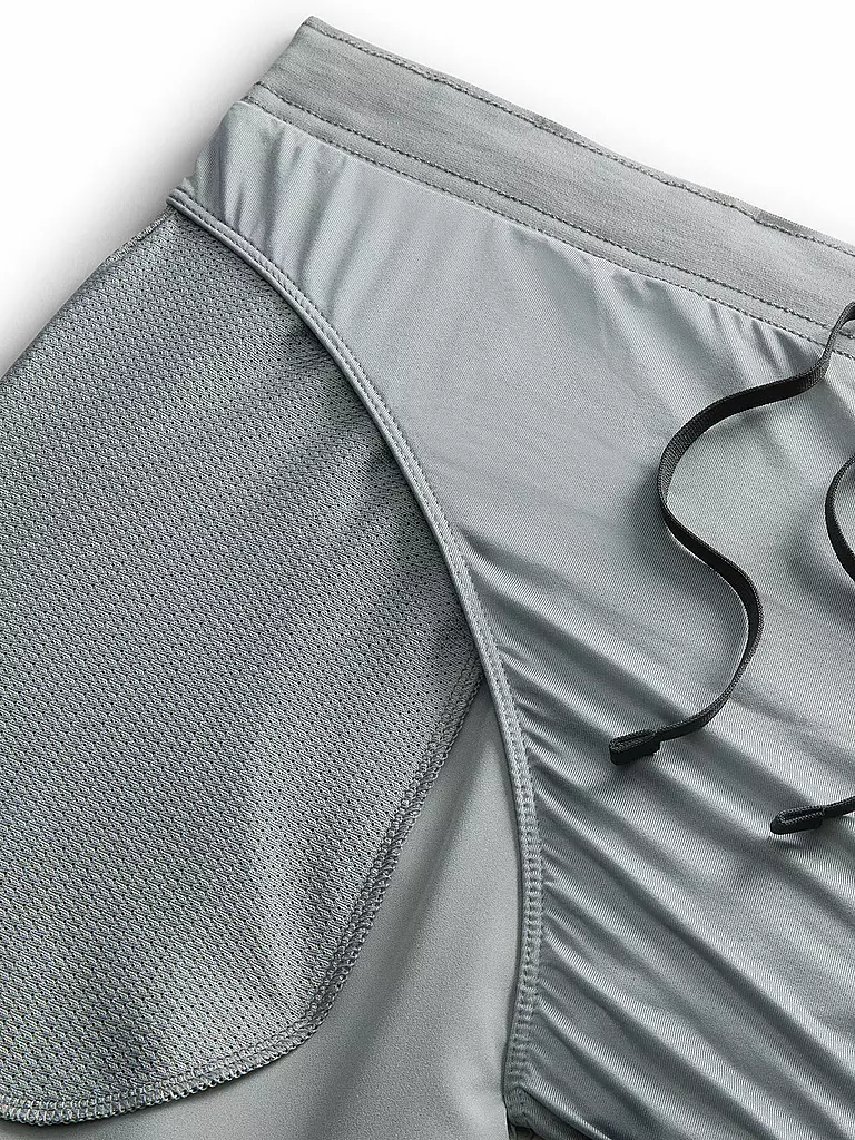 NIKE | Herren Laufshort Challenger 5inch | hellgrau