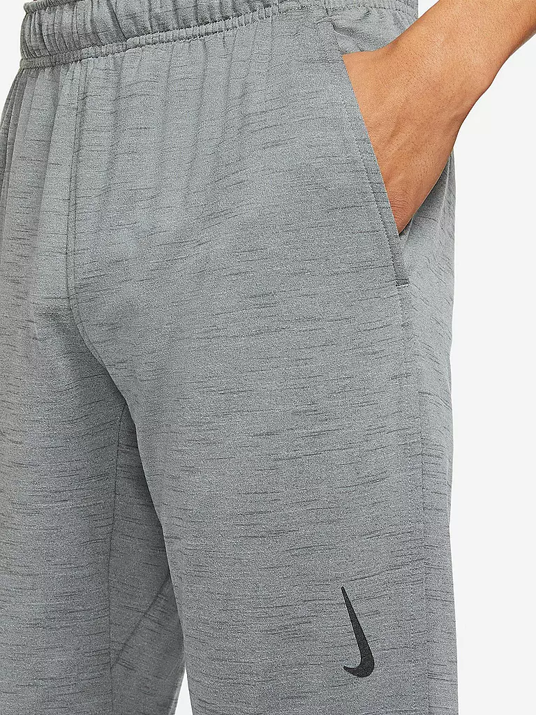 NIKE | Herren Yoga Hose Dri-FIT | grau