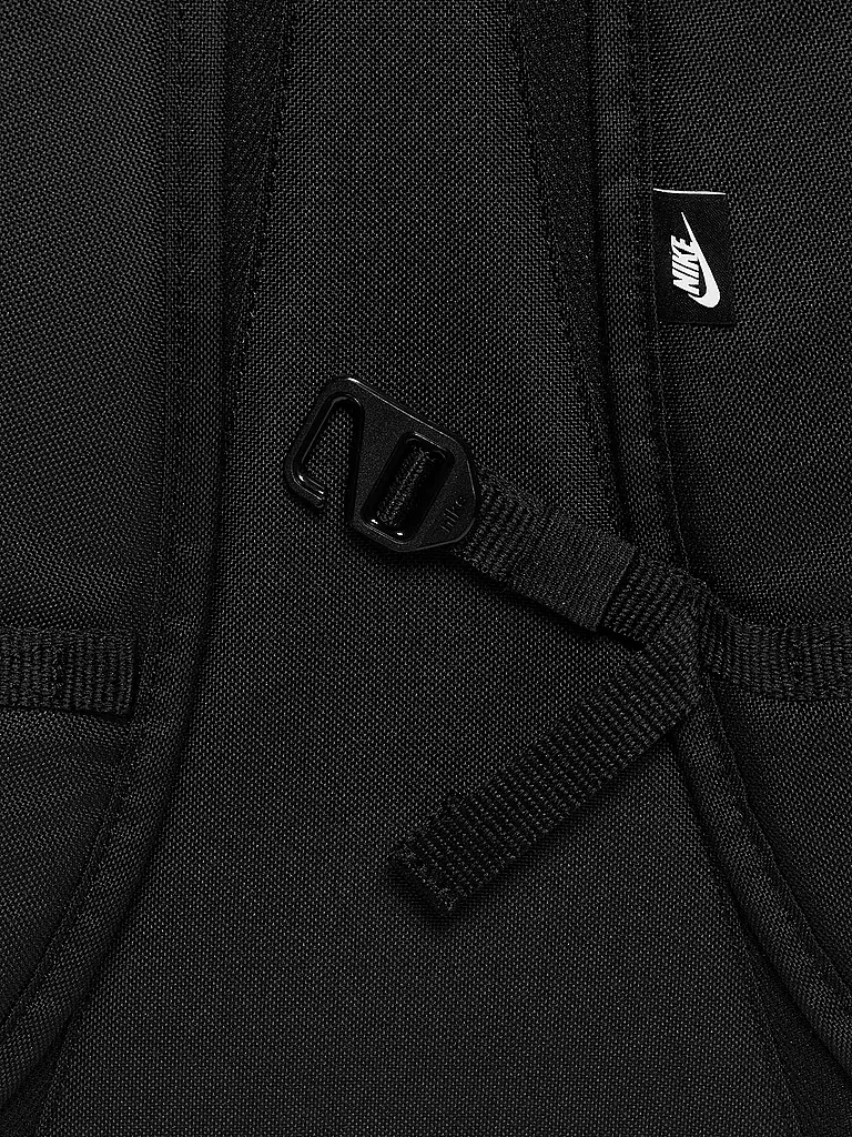NIKE | Rucksack Hayward 26L | schwarz