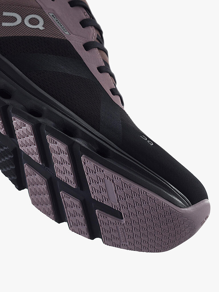 cloudrunner waterproof black grape