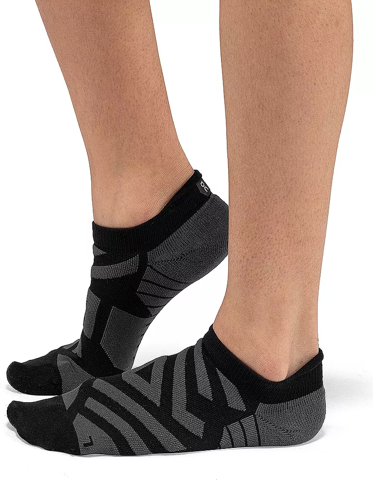 ON | Damen Laufsocken Performance Low Sock | schwarz