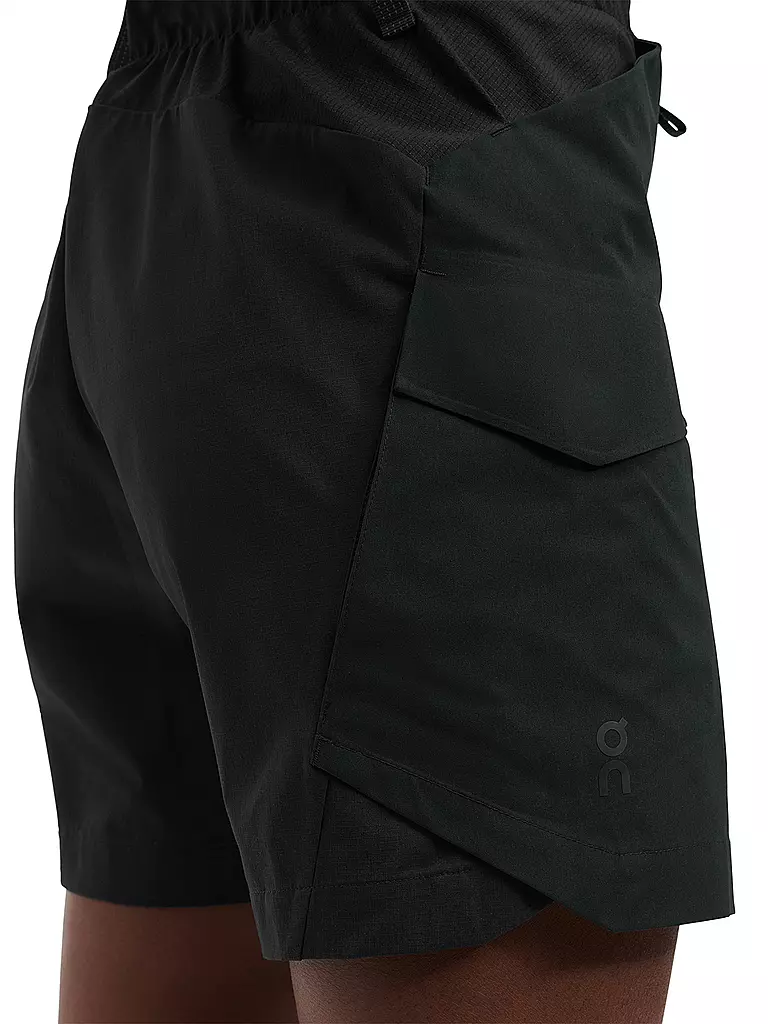 ON | Damen Short Explorer | schwarz