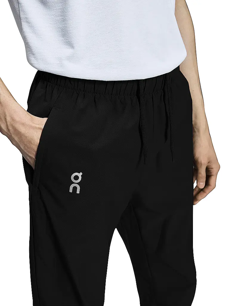 ON | Herren Laufhose Core | schwarz