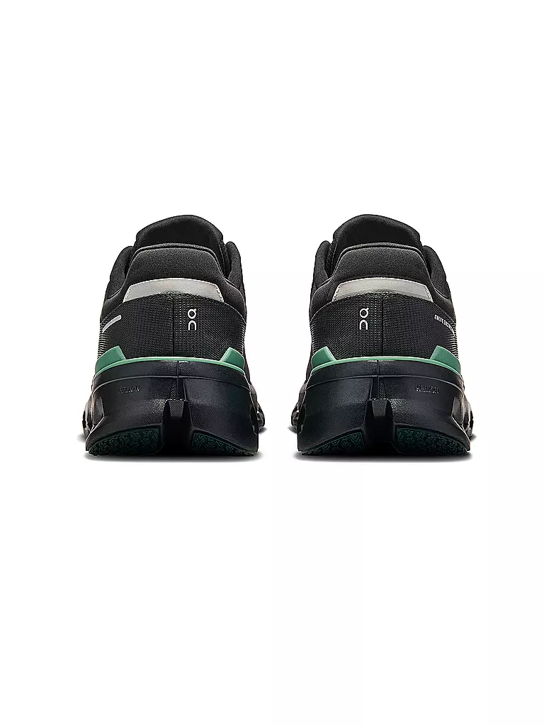 ON | Herren Laufschuhe Cloudrunner 2 Waterproof | schwarz