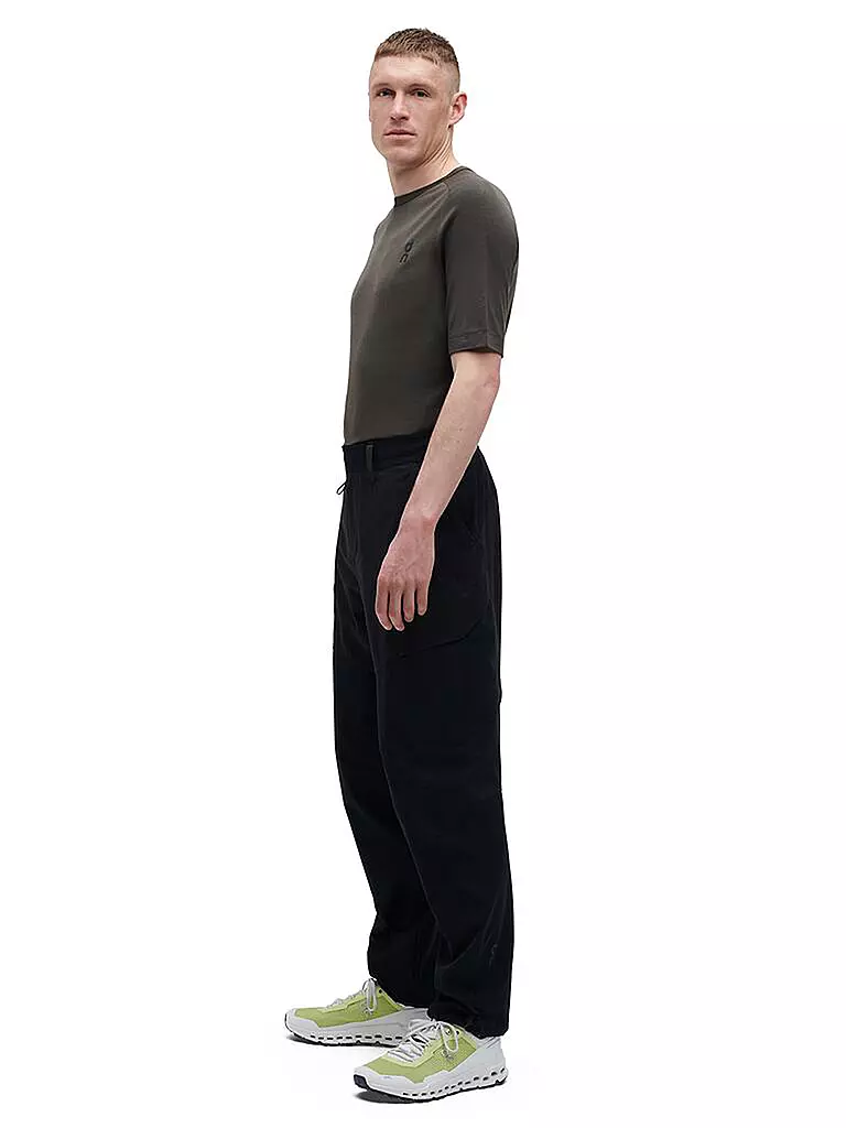 ON | Herren Wanderhose Explorer | schwarz