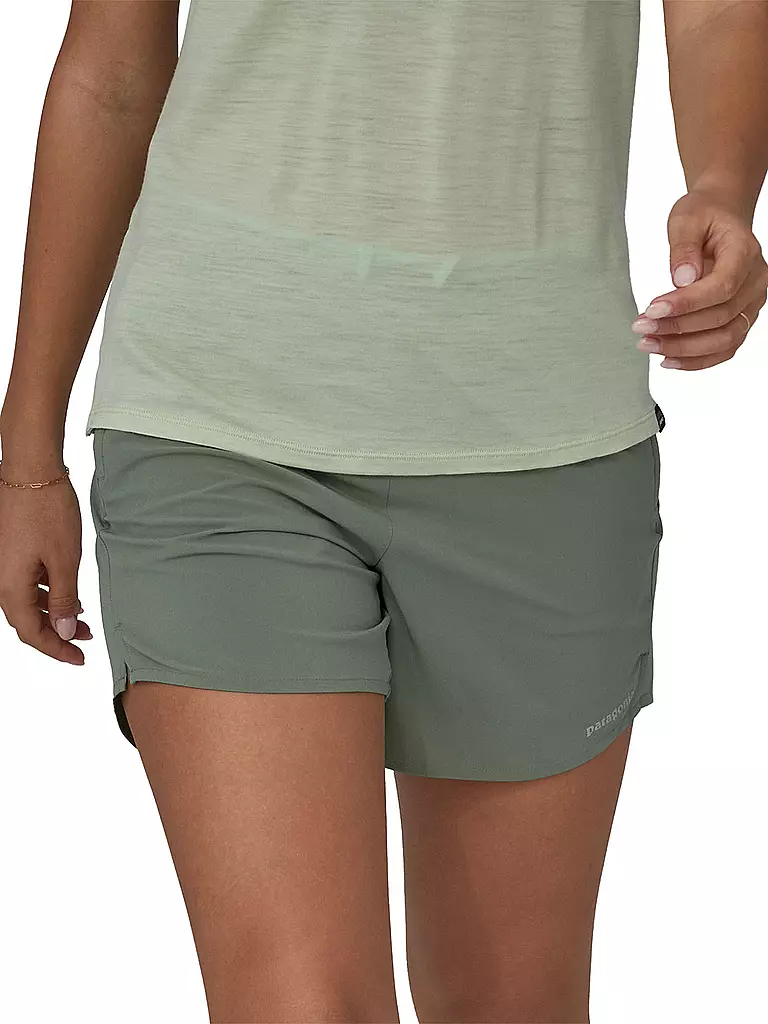 PATAGONIA | Damen Short Multi Trails 5½" | dunkelgrün