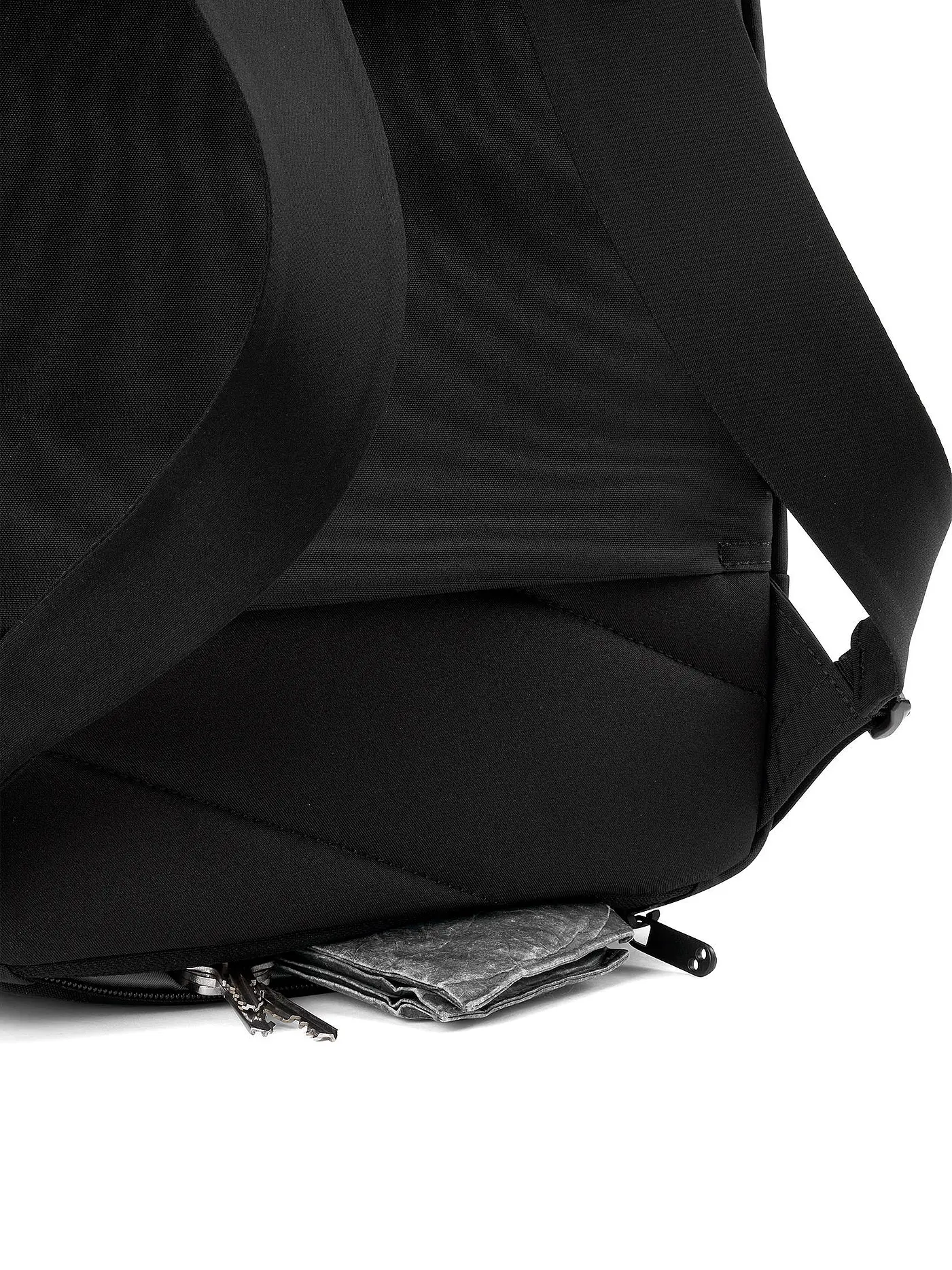 PINQPONQ | Rucksack Kontor Solid 16L | schwarz