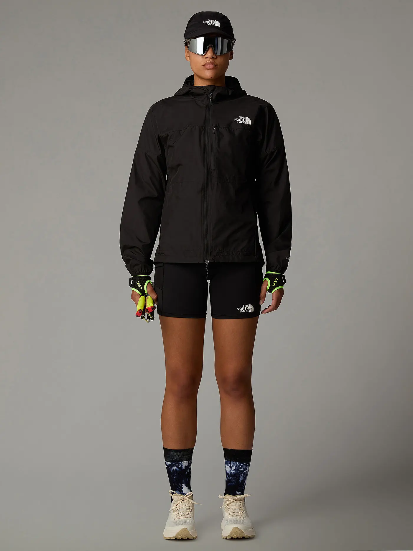 THE NORTH FACE | Damen Windjacke Higher Run Hoodie | schwarz