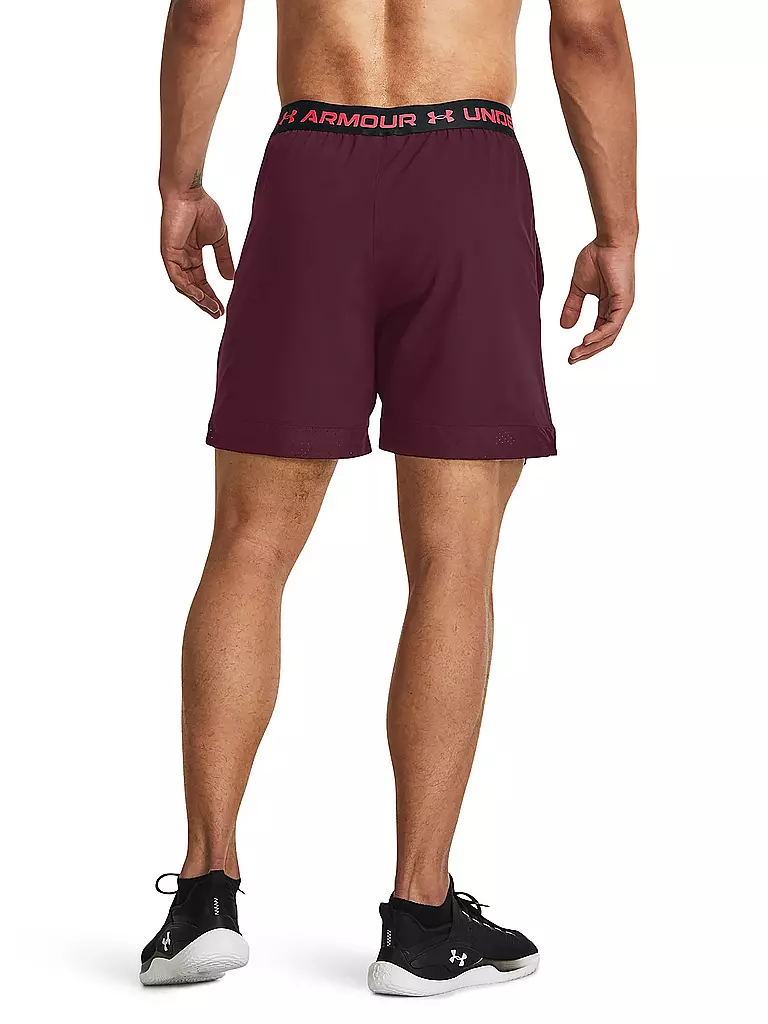 UNDER ARMOUR | Herren Fitnessshort UA Vanish 15cm | dunkelrot