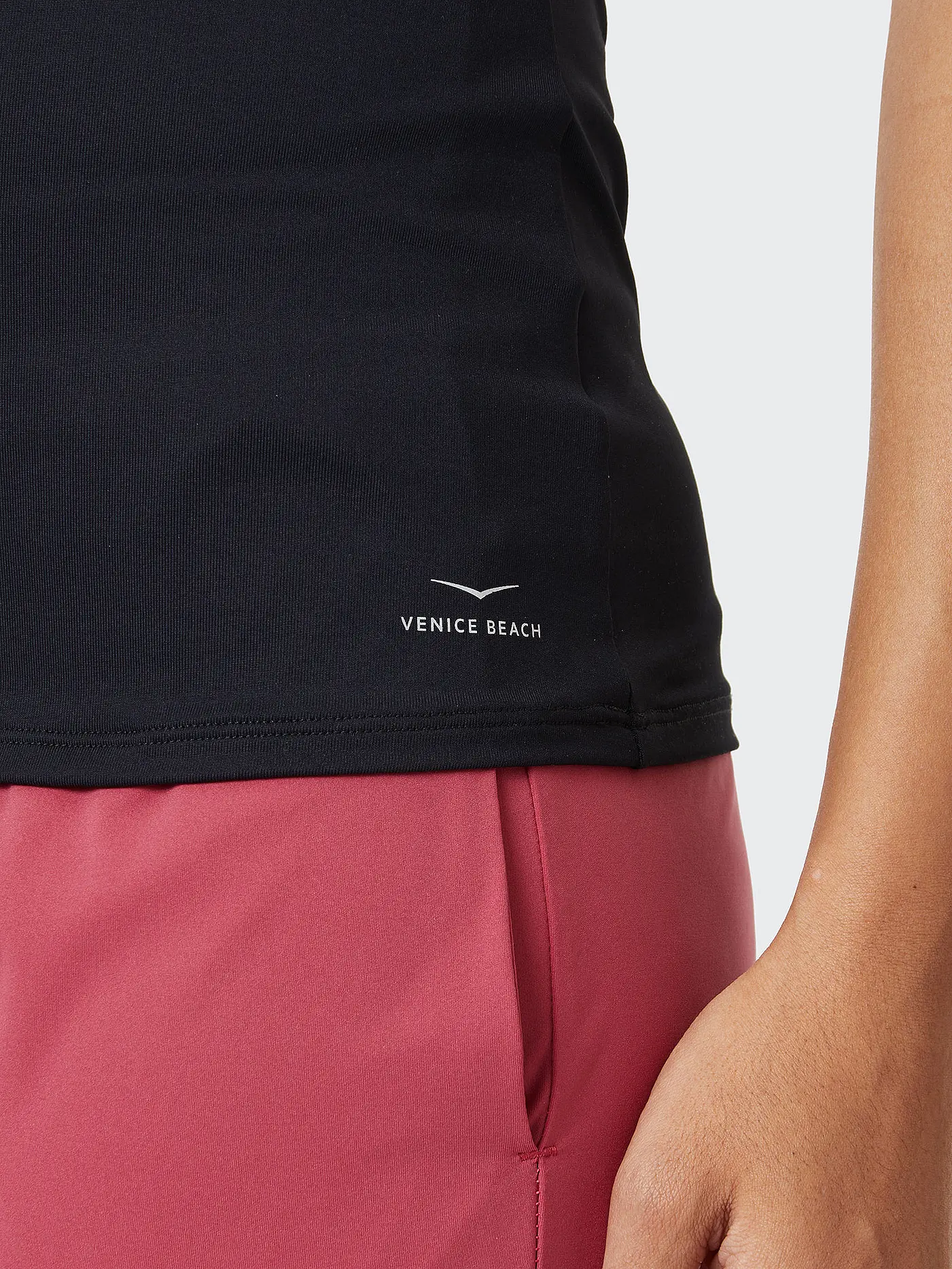 VENICE BEACH | Damen Fitnessshirt Eleam | schwarz